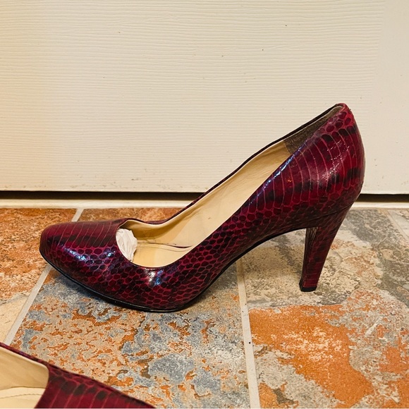 🐊Elegant Vince Camuto Leather Snake PrintHigh Heel Pumps! - Picture 12 of 16
